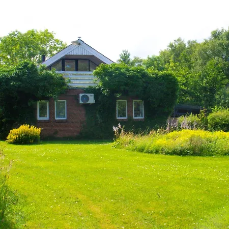 Дом отдыха Dejligt Og Stort Hus Med Og Sauna