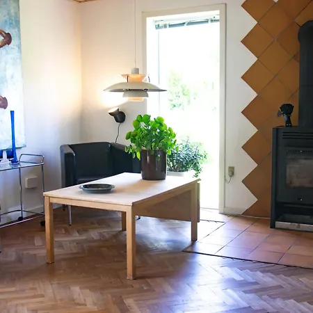 Dejligt Og Stort Hus Holiday home Roslev
