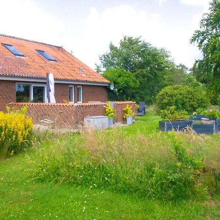 Дом отдыха Dejligt Og Stort Hus Med Og Sauna *